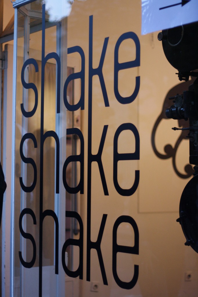 Shake Shake Shake CASU
